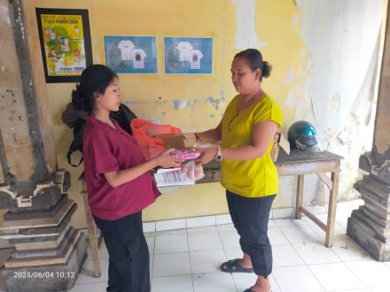 POSYANDU IBU HAMIL BULAN JUNI DESA ANTURAN : MENINGKATKAN KESEHATAN IBU DAN JANIN